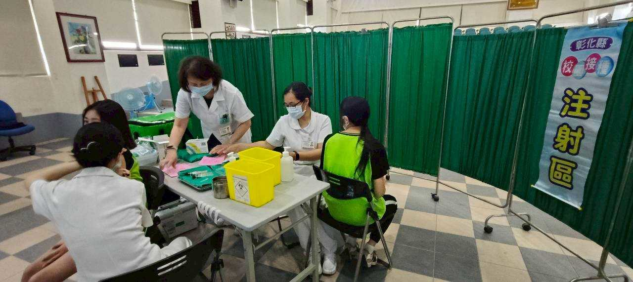 115年4月10日國中二、三年級男、女生人類乳突病毒疫苗免費接種 相本